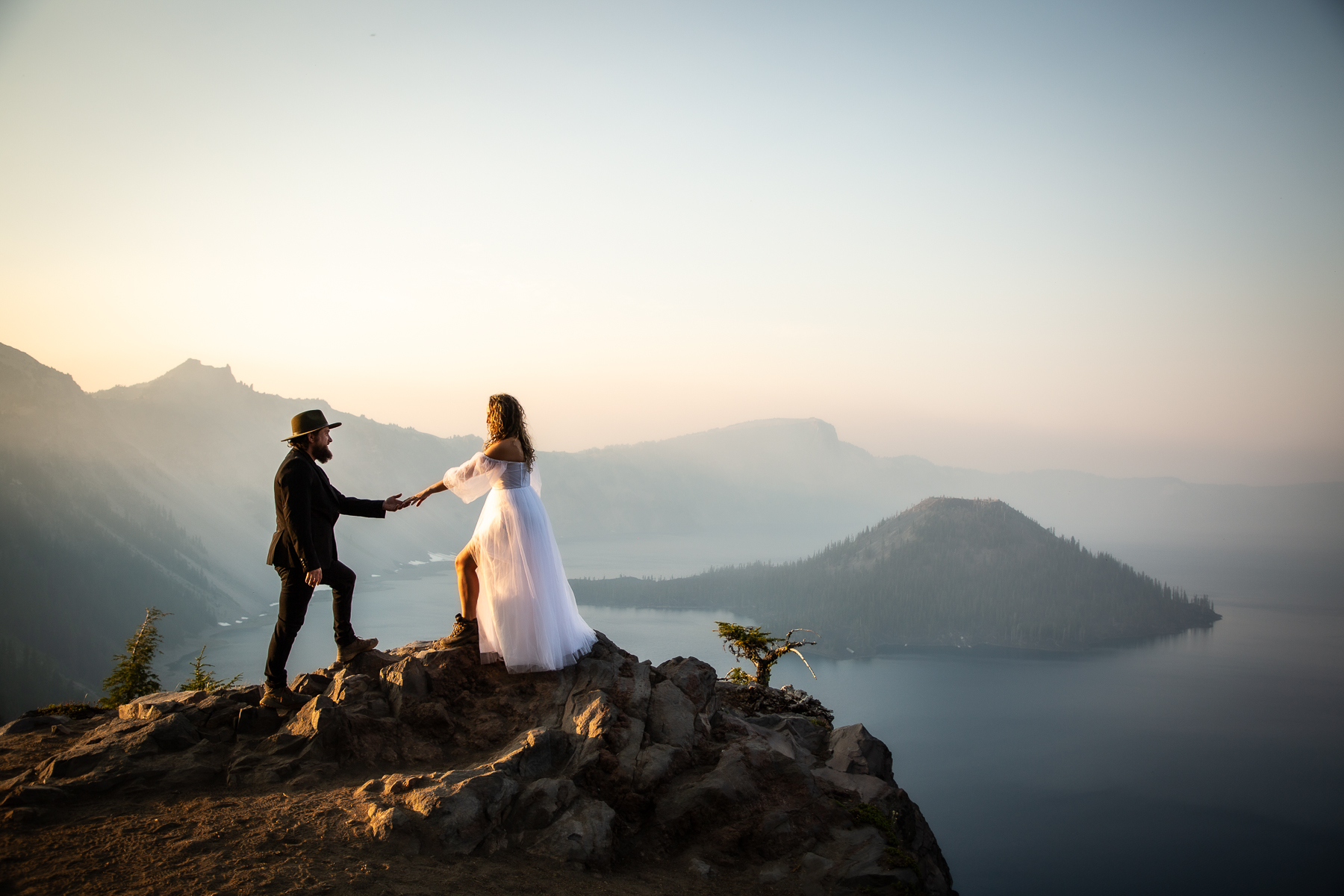 Wild Heart Elopement Photography & Planning, Wild Heart Elopements, Elopement Photography, Elopement Planning, Elopement Photographer, Elope in a National Park, Crater Lake Elopements, Oregon Elopements,